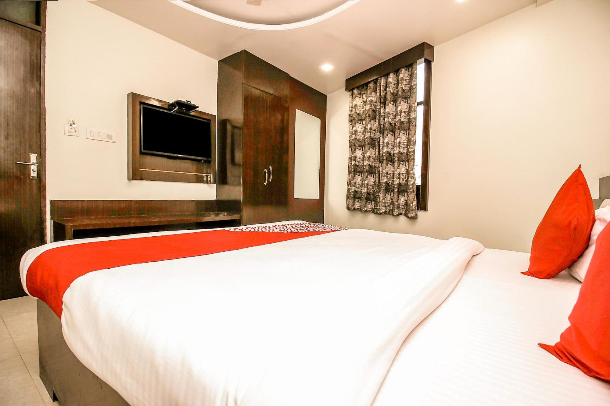Oyo Flagship Hotel Galaxy Palace Ajmer Exterior photo